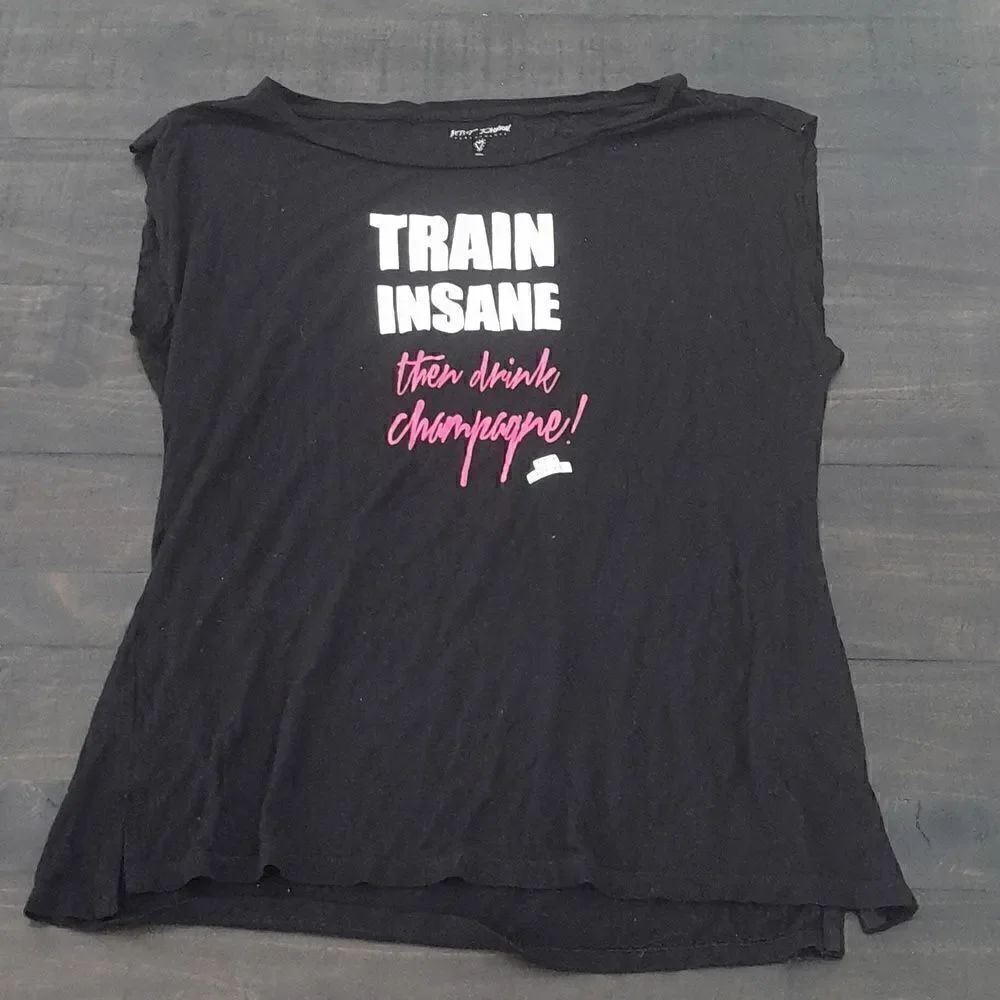 Betsey Johnson t-shirt size large
